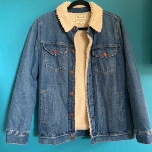 Madewell The Oversized Jean Jacket in Donaway Wash: Sherpa Edition Size XS